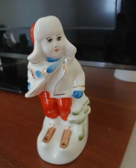 Фарфоровая статуэтка Мальчик лыжник — 1