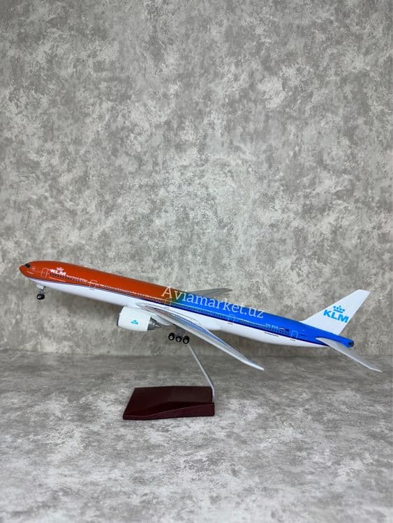 Самолет модель (Boeing-777-300) KLM с LED подсветкой — 2