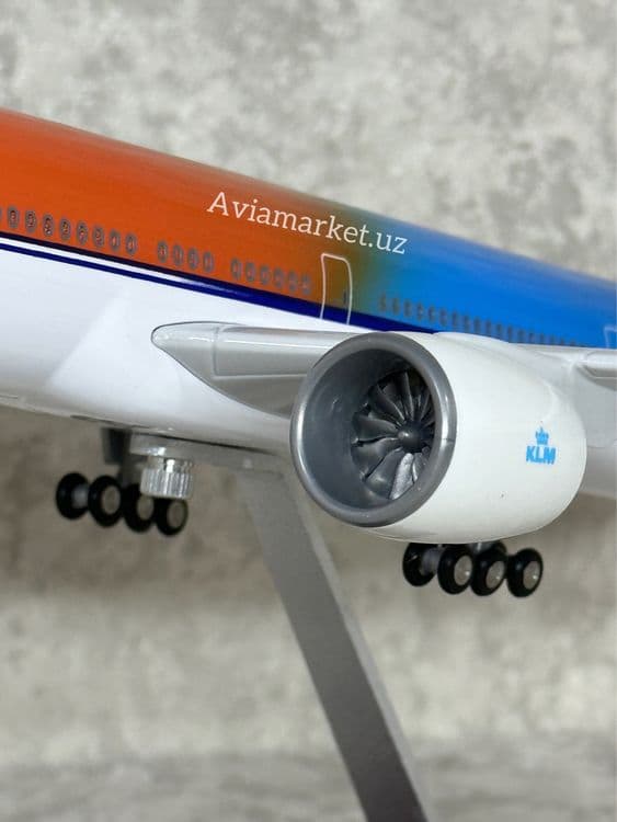 Самолет модель (Boeing-777-300) KLM с LED подсветкой — 5