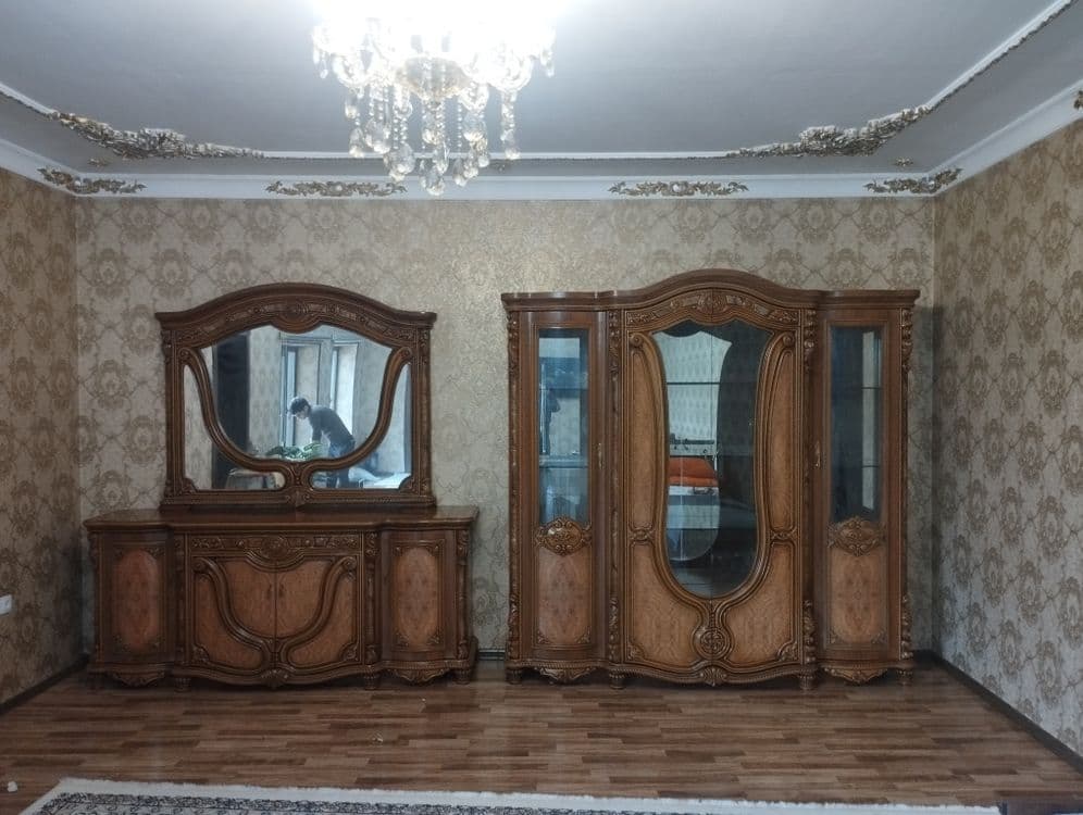 Мебельщик Разборка сборка ремонт мебель переезд квартир.  Услуга мебел — 1