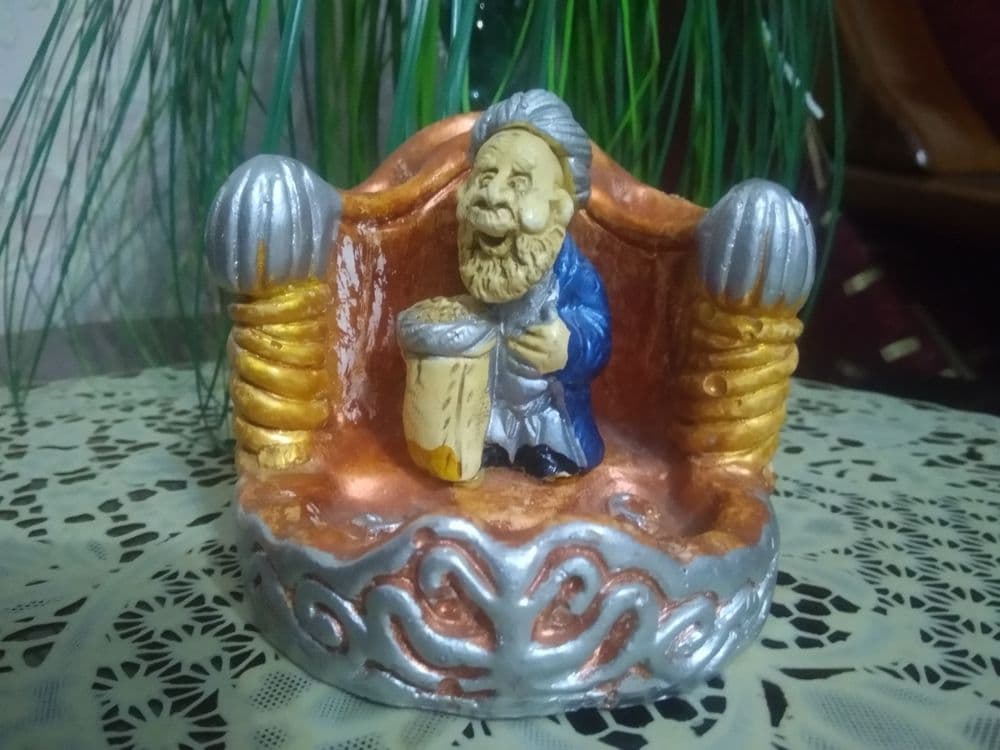 Статуэтка-карандашница гипсовая — 1
