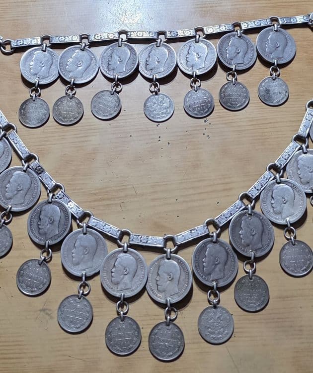 Антикварное старинное женское украшение из монет царя Николая второго — 2