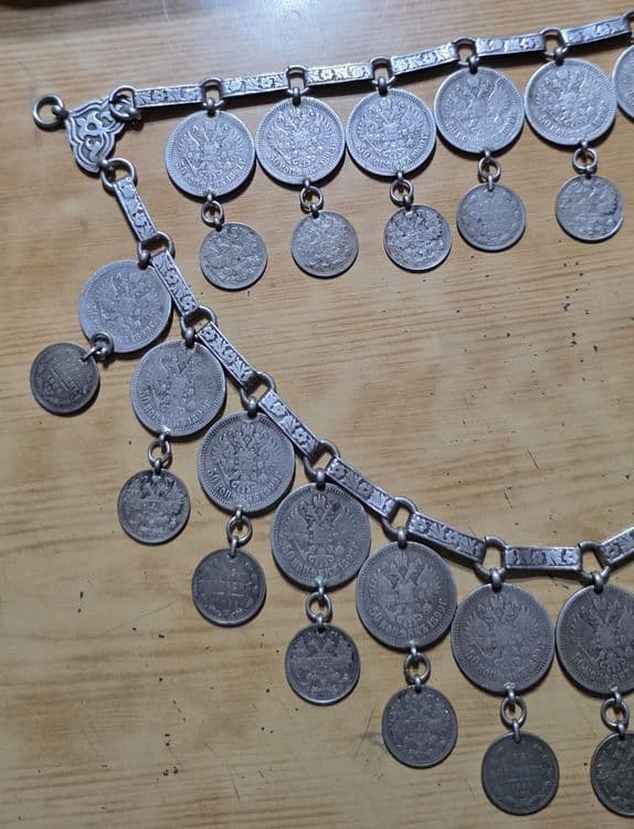 Антикварное старинное женское украшение из монет царя Николая второго — 5
