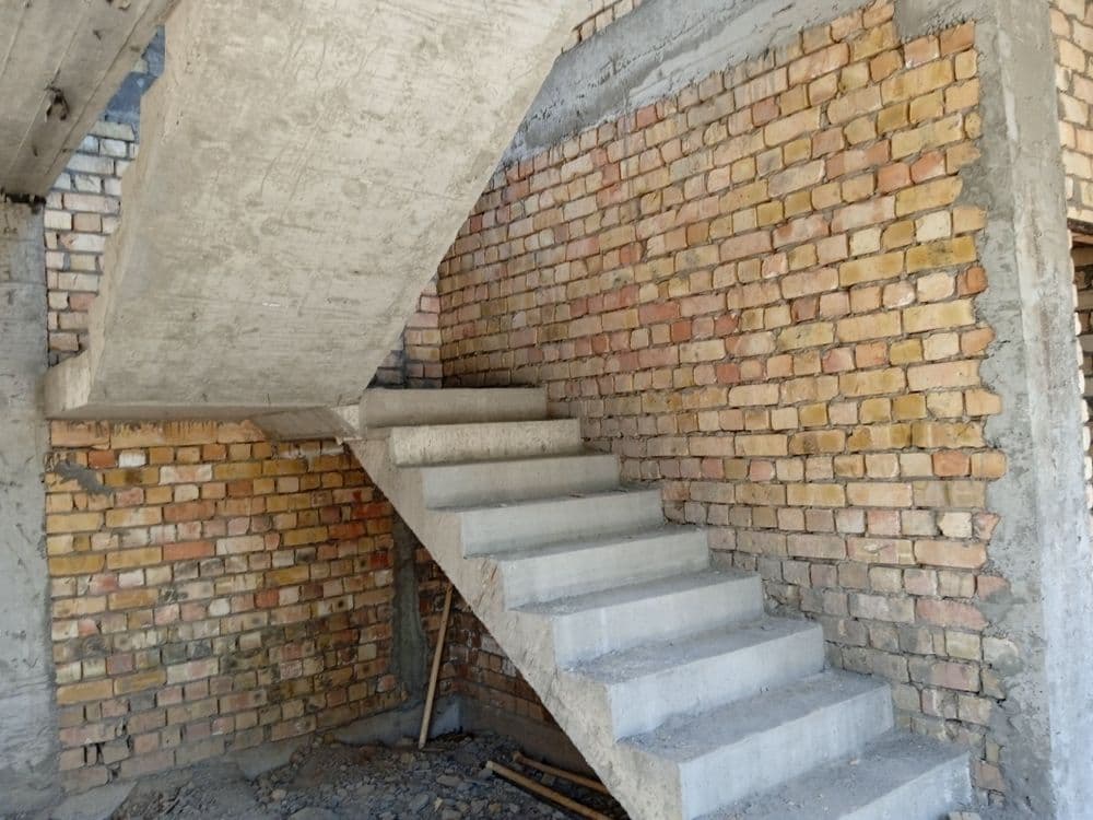 Ustabor  gisht, shlokoblok,beton ishl,tom yopamiz. Кладка кирпича, бет — 2
