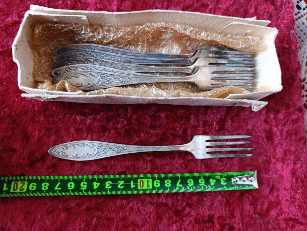 Вилки , ложки мельхиор НОВЫЕ , ножи  СССР — 1