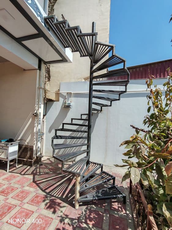 Vintavoy lesnitsa  aylanma zina — 5