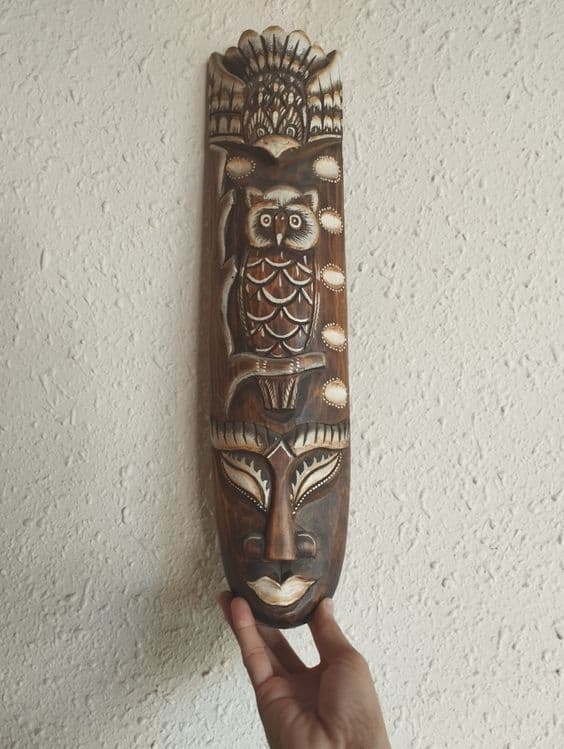 Antikivar yogochdan yasalgan — 1