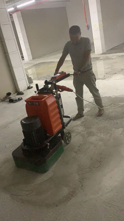 Мазайка стяжка топпинг пол куямиз .эпоксид полиулитан пол . — 2