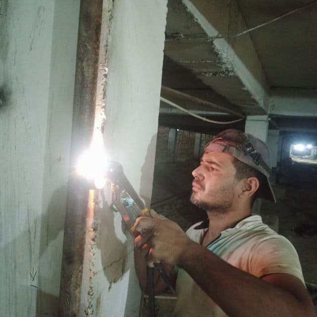 Резаки, газ ел сварка хизмати — 2