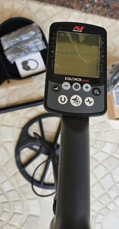 Металлодетектор Minelab EQUINOX 800 — 1