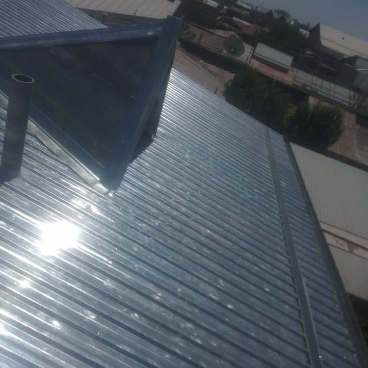 Strapil qoqamiz TOM YOPAMIZ profnastil — 2