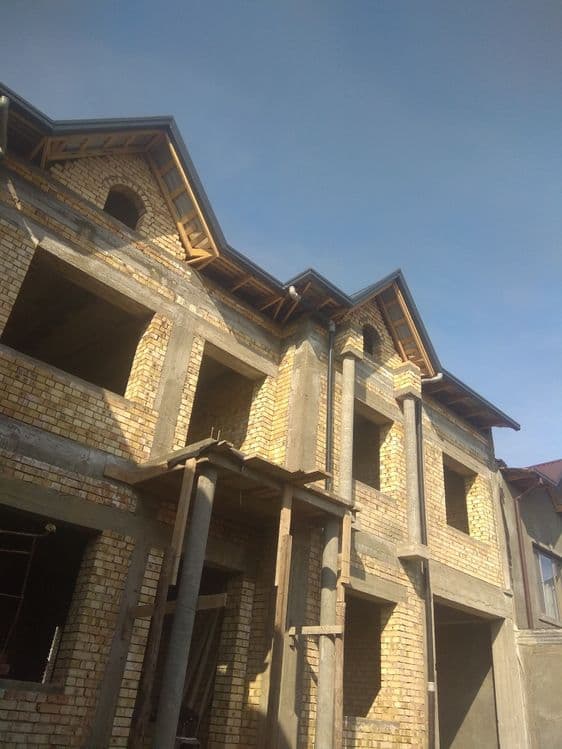 Strapil qoqamiz TOM YOPAMIZ profnastil — 2