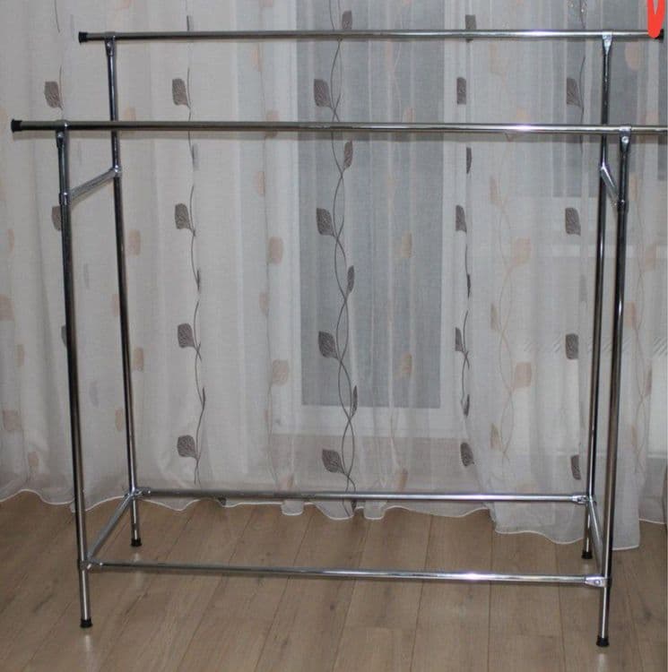 Garderop xar xil madellari bor — 2