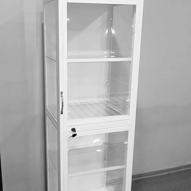Шкаф металлический — 1