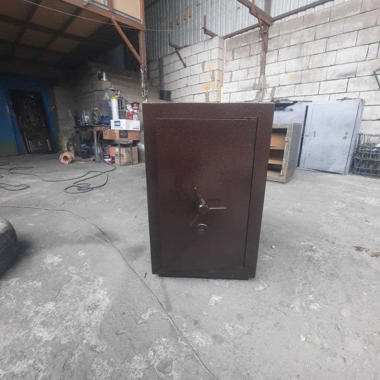сейф металлический 750x450x350  сейф стеллаж метал шкаф от первых рук — 1