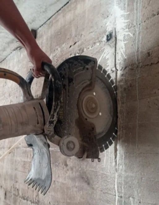Beton teshish xizmati istalgan razmerda 32/50/100/132 Алмазний каронка — 2