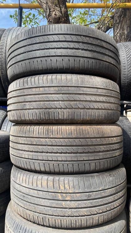 Wenrum 245 / 45 R 19 — 2