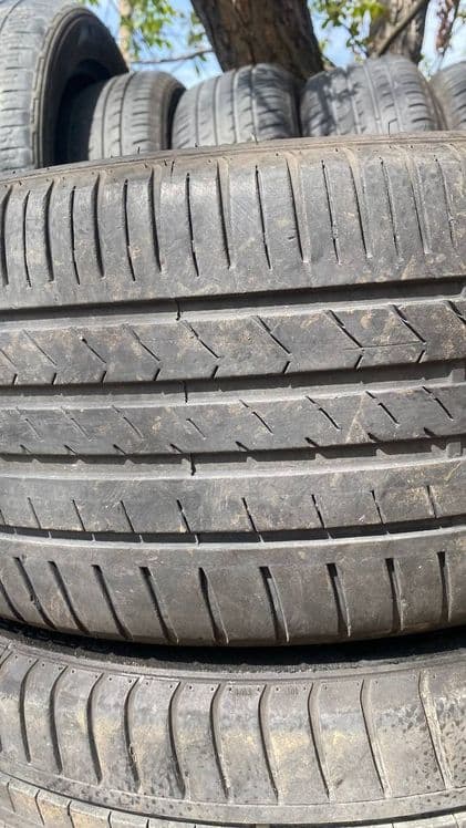 Wenrum 245 / 45 R 19 — 3