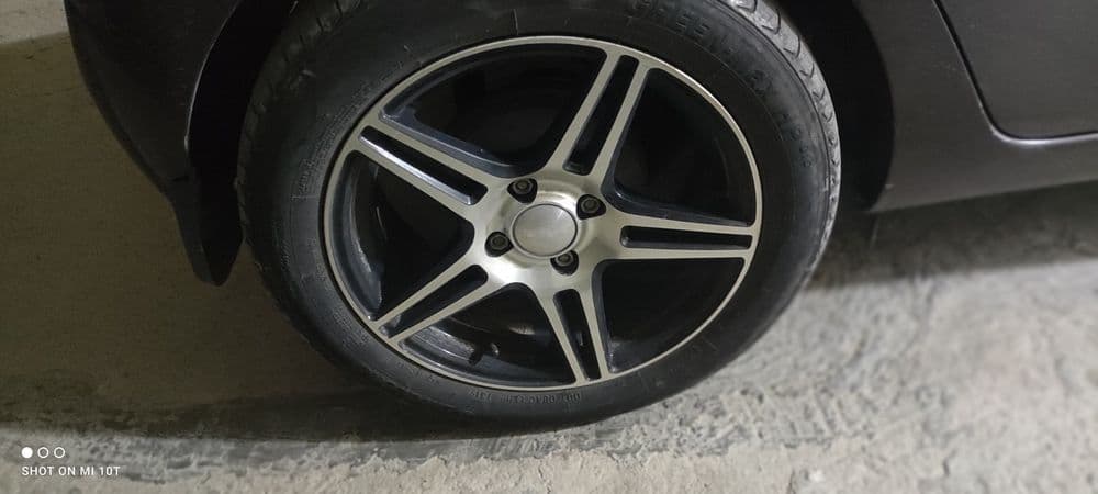 Diska R15 sotiladi Narxi 1400 min Ozim ogan narxim — 3