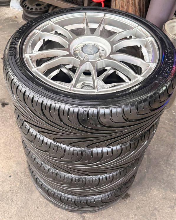 Oz Resing diska balon  215/45 R17 — 1