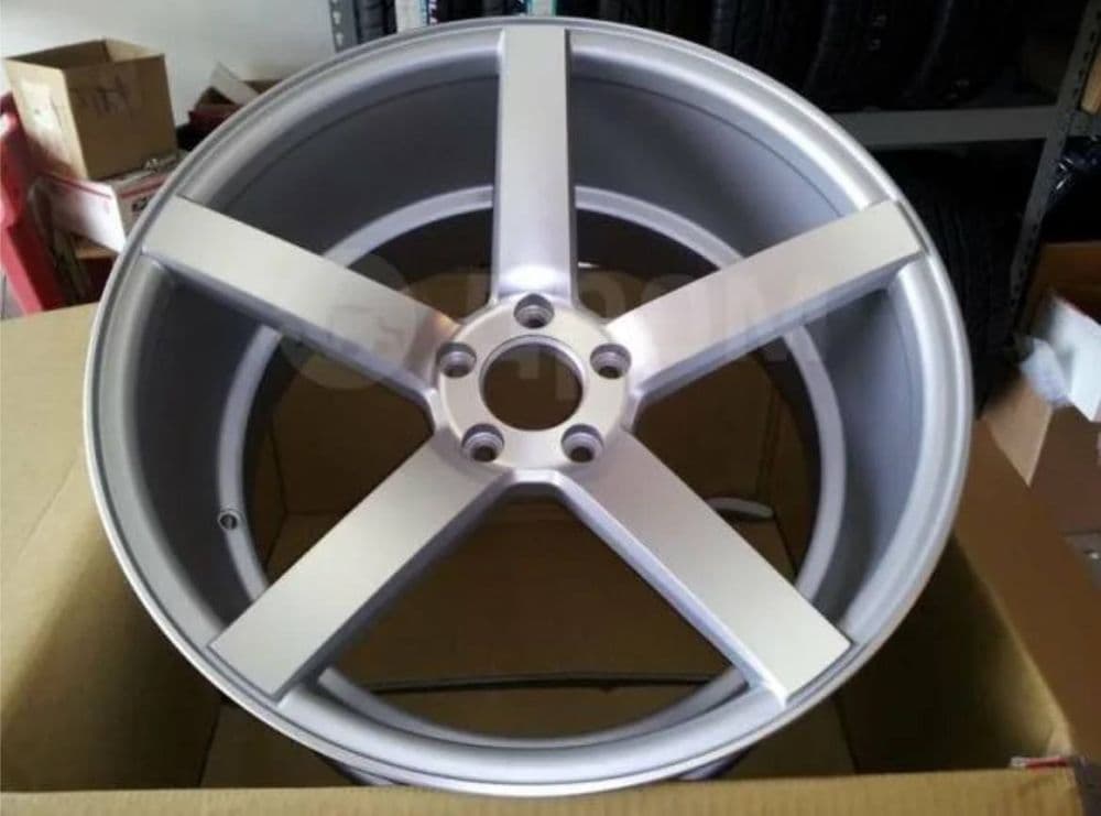 Диски Vossen  R18 5/120 — 8