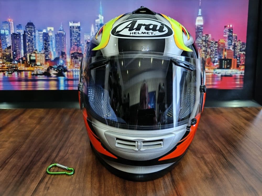 Мото шлем от Японского бренда ARAI QUANTUM e — 4