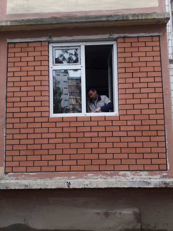 Кирпич Кладка  .  Balkonga gʻisht teramiz. — 4