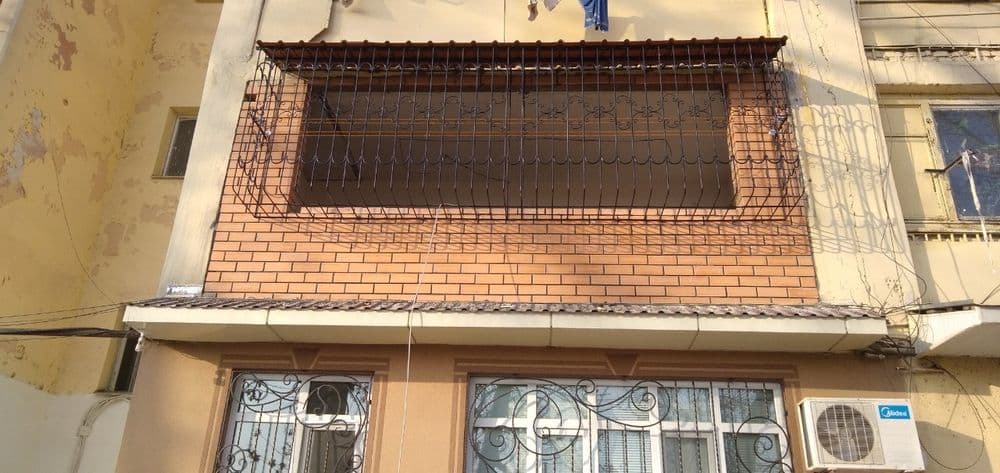 Кирпич Кладка  .  Balkonga gʻisht teramiz. — 5