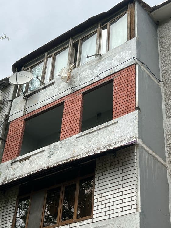 Gisht teramiza balkonga — 1