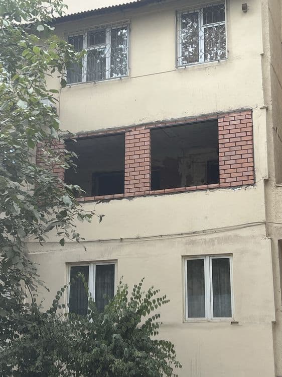 Gisht teramiza balkonga — 2