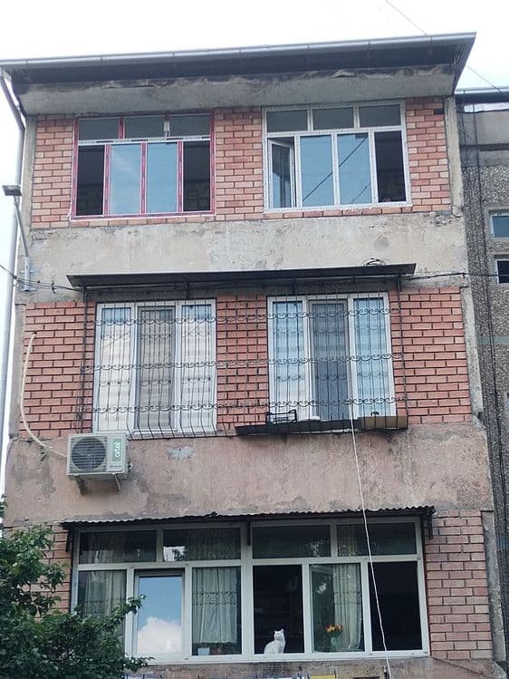 Balkonga g'isht teramiz. Kladka balkon. Керпичная кладка балконов — 2