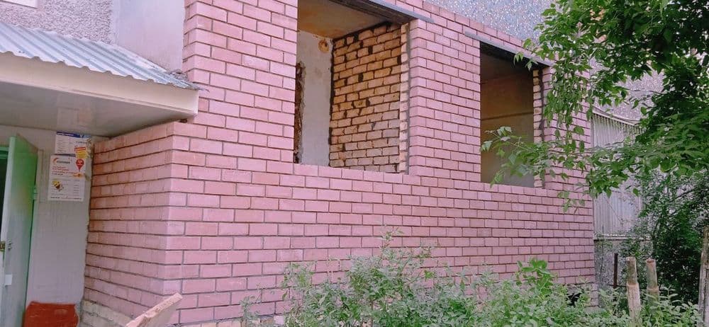 Balkonga g'isht teramiz. Kladka balkon. Керпичная кладка балконов — 1