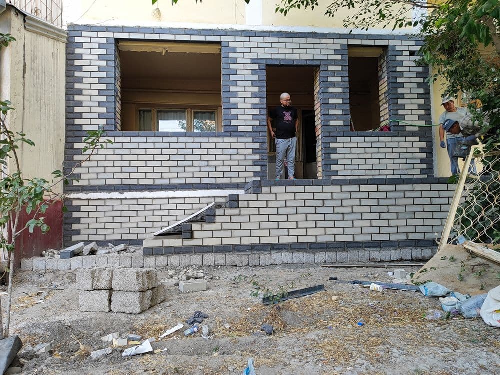 Кладка балкона. Ğisht teramiz Кирпичная кладка Балконга Гишт терамиз К — 2