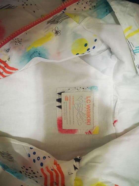 Куртка ветровка на 6-7  лет. — 3