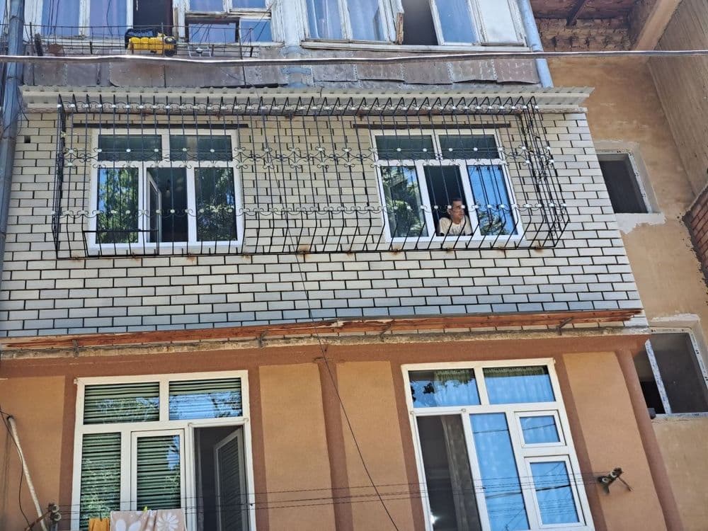 Кладка кирпича на балконе — 3