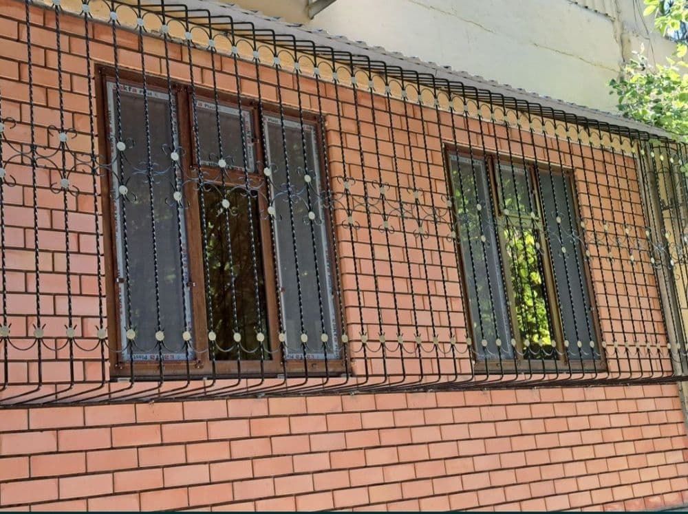Кладка кирпича ремонт балконы установка решотки казирок — 4