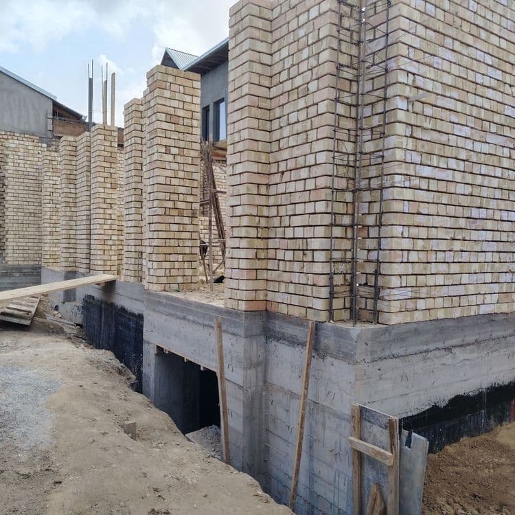 Gisht, shlokoblok, gazablok teramiz. Кладка кирпича, газоблок, шлокобл — 2