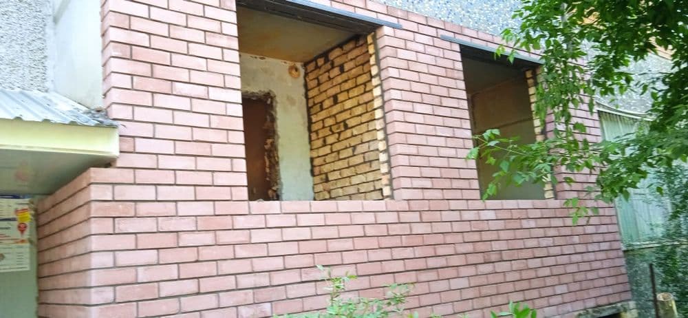 Balkonga g'isht teramiz. Kladka balkon . Керпичная кладка — 4