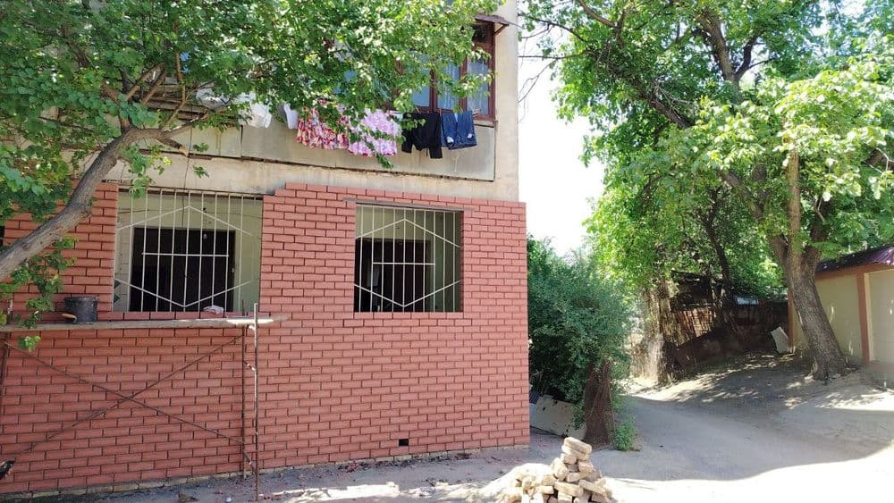 Balkonga g'isht teramiz .Kladka balkon. Керпичная кладка балконов — 2