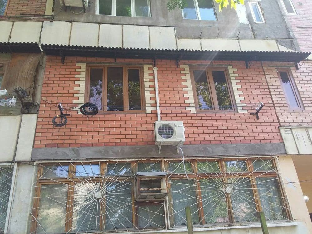 Balkonga g'isht teramiz.Kladka balkon . Керпичная кладка балканов — 1