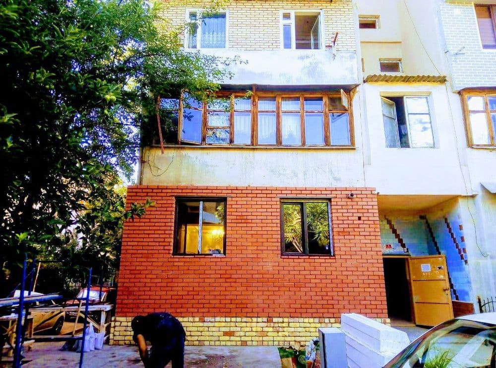 Balkonga g'isht teramiz.Kladka balkon . Керпичная кладка балканов — 2