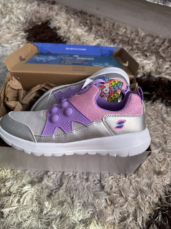 Оригинал новые кроссовки Skechers на девочку 36-37 — 2