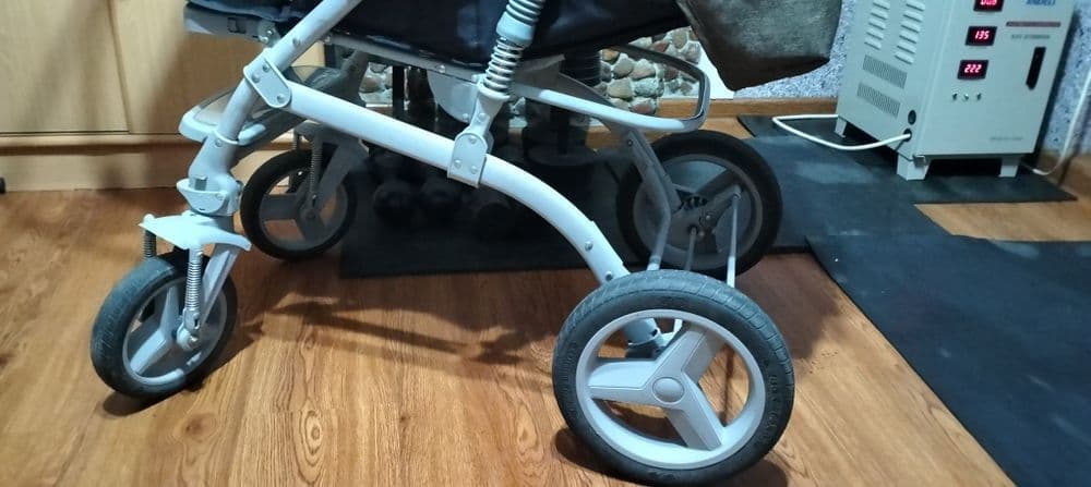 Продается детская коляска. ADIL — 3