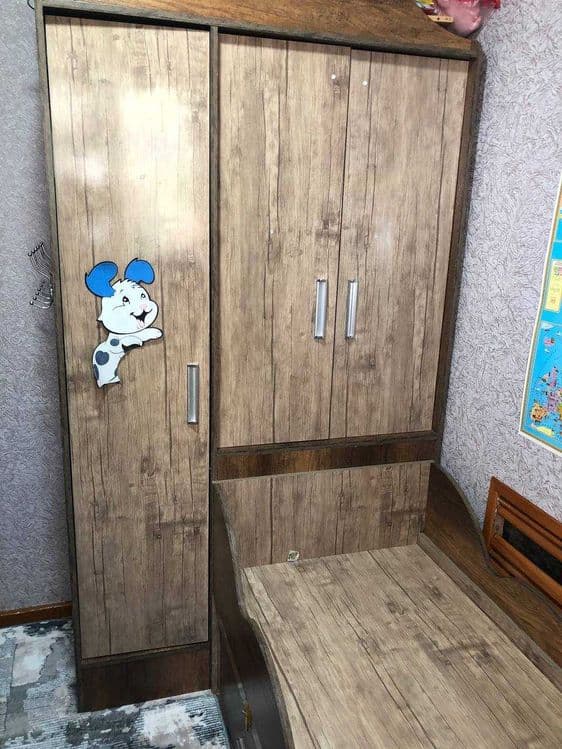 Продаю детскую кровать со шкафом — 2