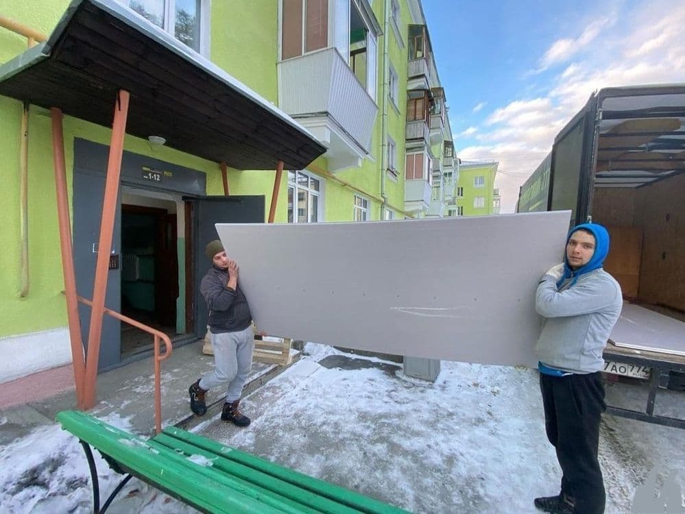 Professional yuk ko'taruvchilar xizmati Qavatga ko'tarish va tushurish — 4