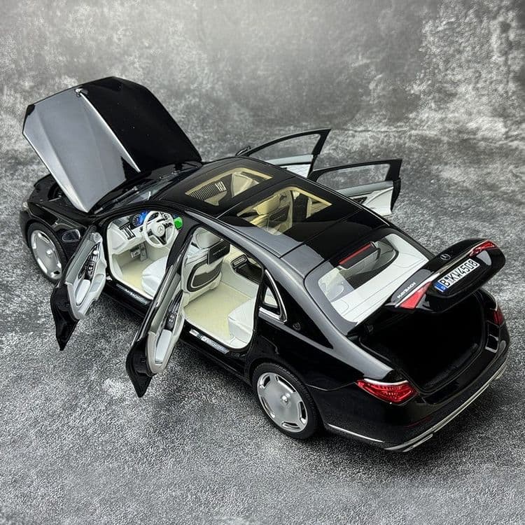 Масштаб 1:18 Mercedes Maybach s680 4matic
Открываются все двери — 3