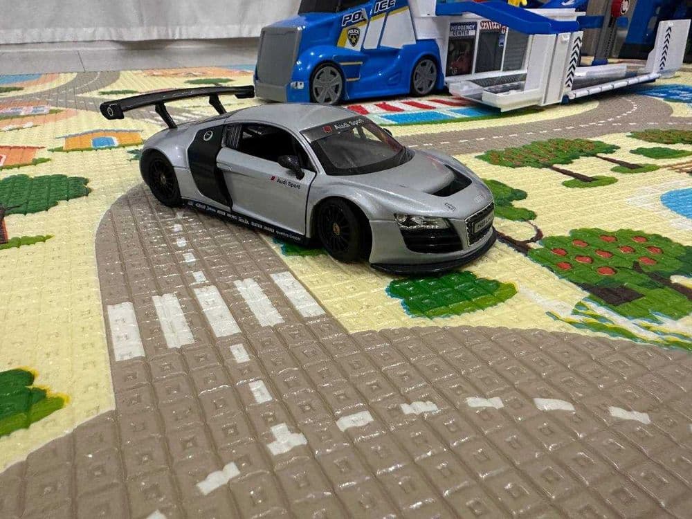 Машинка металлическая Rastar AUDI R8, размер 1:24, серебристая — 4