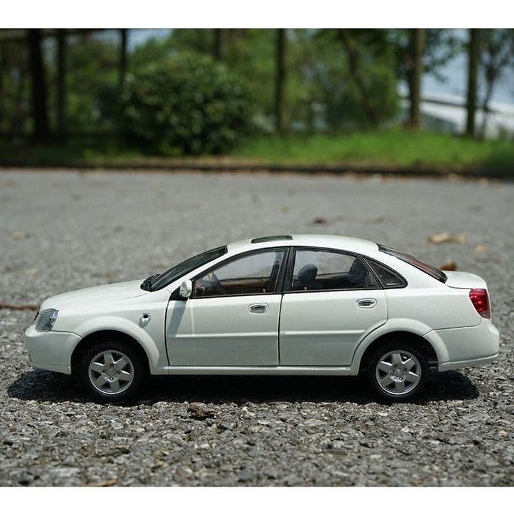 Lacetti bolalar va koleksionerlar uchin. — 3