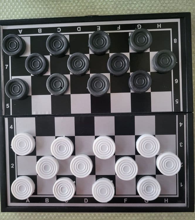Игрушка эксковатор и шахматы — 3