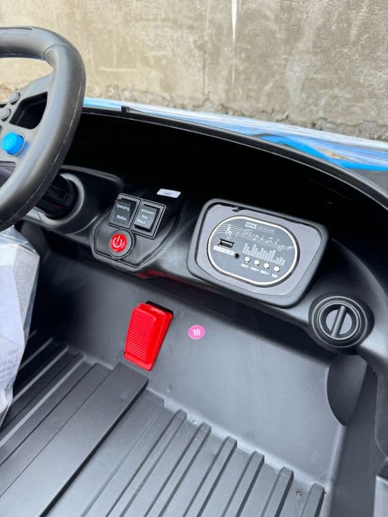Детская машина Bugatti Bolide 24V – 2 местная, Bluetooth, 4x4 — 6